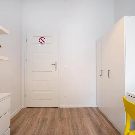 Hotel apartamentowy Jaracza 15 Prywatne