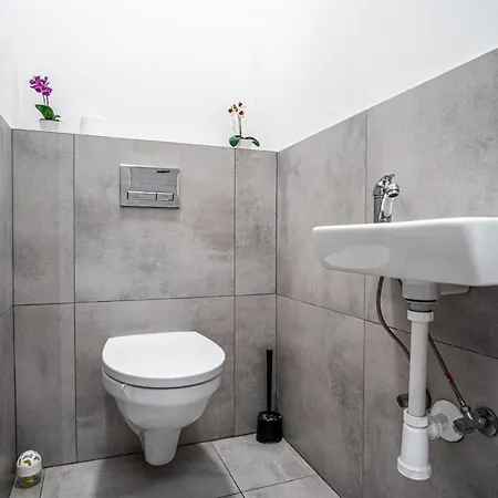 Jaracza 15 Prywatne Lodz